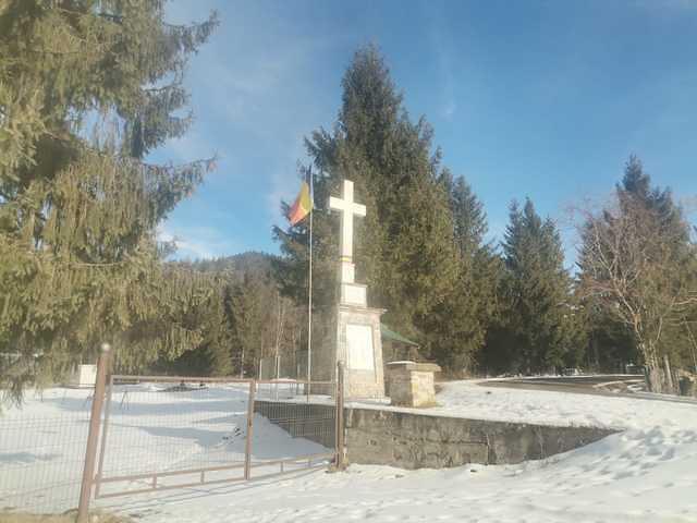 Intersectie drum catre Stanisoara